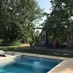 Les Trigones Du Causse -maison Atypique Avec Piscine Privée * Saint-Martin-Labouval