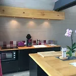 Hébergement de vacances Les Trigones Du Causse -maison Atypique Avec Piscine Privée