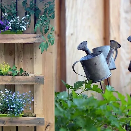 Holiday home Les Trigones Du Causse -maison Atypique Avec Piscine Privee *